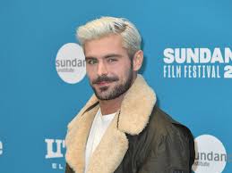 See more ideas about zac efron, zac, zach efron. Zac Efron Debuts Platinum Blonde Hair At Sundance Film Festival Teen Vogue