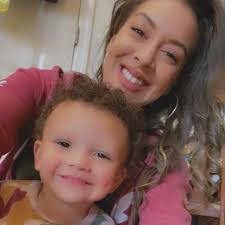 Natalie Testa's Instagram, Twitter & Facebook