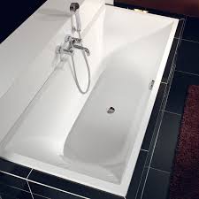 Badkollektionen von villeroy & boch vereinen kompetenz in design & innovation aus über 250 seit 1748 schafft es villeroy & boch durchgehend, seine innovationskultur fortzuführen und aus visionen. Villeroy Boch La Belle Rechteck Badewanne Weiss Ubq180lab2v 01 Reuter