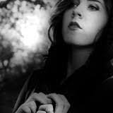 Laura Farsi's Instagram, Twitter & Facebook