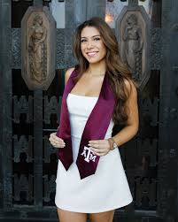 Happy Mardi 🎭🎉🥰🥂