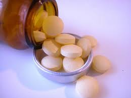 Gluconat de calciu este ambalata in fiole de polietilena 10 ml. CompoziÈia Gluconatului De Calciu Gluconat De Calciu InstrucÈiuni De Utilizare