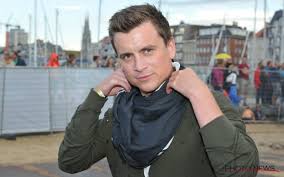 Find top songs and albums by niels destadsbader including de wereld draait voor jou, mee naar boven and more. Niels Destadsbader Neemt Belangrijk Besluit Na Overlijden Van Christophe Lambrecht Nieuws365