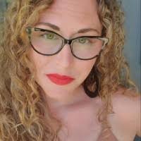 Deborah Swiger's Instagram, Twitter & Facebook