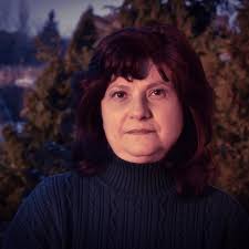 Angi Varga, mama elevei care s-a luat la trântă cu sistemul de învăţământ:  Mi-am învăţat copiii ca la sfârşitul fiecărei zile de şcoală să vină să îmi  povestească totul