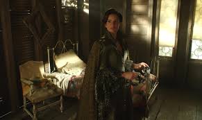 The series centers around the enchanted forest and storybrooke, and the evil queen's (lana parrilla). Where Is Cinderella Once Upon A Time Season 7 Episode 2 Tv Fanatic