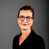 400+ Profile mit dem Suchbegriff „Iris“