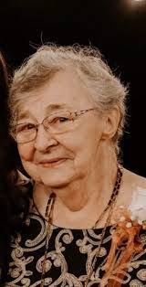 Kirsten Conway's Instagram, Twitter & Facebook