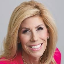 Kim Oster's Instagram, Twitter & Facebook