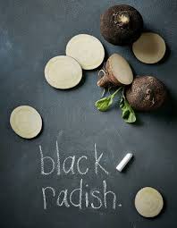 Aliment Diuretique Le Radis Noir Quels Sont Les Aliments Drainants Pour Eliminer Naturellement Elle A Table Produktfotografie Fotoideen Essen