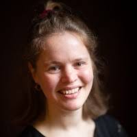 700+ "Dóra" profiles