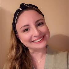 What are the best nail salons in Wesley Chapel for acrylic nails?