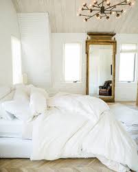Check out these 14 ideas for designing your perfect minimalist bedroom! 38 Minimalist Bedroom Ideas And Tips Budget Friendly Minimalism