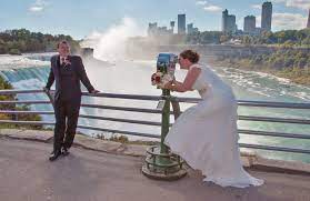 Niagara Falls Ny Wedding At The Falls Wedding Chapel Niagara Falls Wedding Smallest Wedding Venue Fall Wedding Photos