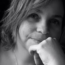 Lori Binder's Instagram, Twitter & Facebook