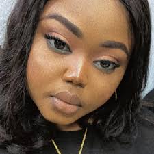 Kayla Boaz's Instagram, Twitter & Facebook