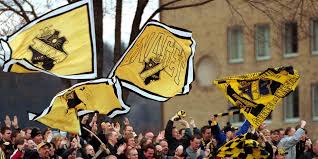 Možete se prijaviti/ulogovati i proveriti pristup računu. Ungewohnlicher Protest Fans Feiern Fussball Party Im Einkaufszentrum Mopo