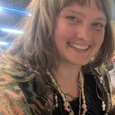 Hi everyone!! Where do I find the best weed in this town? 😁💚✨