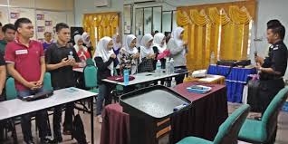 Jenayah dan masalah sosi al di kalangan remaja: Polis Sarawak Ceramahpencegahan Jenayah Di Kalangan Remaja Facebook