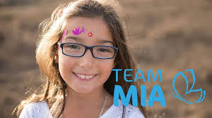 Lori Thomason's Instagram, Twitter & Facebook