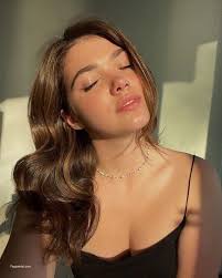 Alisha Newton Nude and Sexy Photo Collection - Fappenist