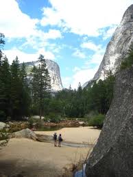 Toddler And Stroller Friendly Hikes In Yosemite Valley California National Parks Yosemite National Park Yosemite Valley
