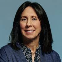 Carolyn Haley's Instagram, Twitter & Facebook