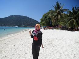 Bagi anda yang mahukan percutian yang lebih privasi di pulau yang terpencil, bolehlah ke pulau disebabkan itu pulau perhentian ini menjadi destinasi snorkeling dan penyelam skuba daripada. Review Pulau Perhentian Kecil 2015 Hani S Travelog