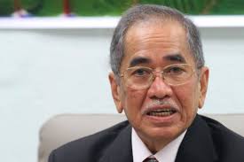 Hakim timbalan pendakwa raya peguam hadapi tuduhan bersama terima suapan rm17 500. Datuk Seri Dr Wan Junaidi Tuanku Jaafar Wartawan Gua Musang