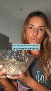 Cosas importantes cuando lo hagáis⬇️ •Utilizar un bol hondo •Taparlo (si no  tenéis tapa, con papel film y hacéis unos agujeritos) •A mitad de cocción  paráis y removeis •El tiempo varía según tipo de ...