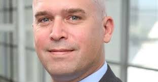 Move to 5G services without abandoning 4G investments