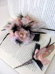 Pink and black prom flowers. Img 2383 Jpg 1200 1600 Corsage Prom Prom Flowers Corsage Wrist Corsage Prom