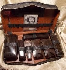 2020 popular 1 trends in beauty & health, home appliances, mother & kids with body grooming kit for men and 1. Vintage Mens Grooming Kit Leather Case By Theeclecticdiva On Etsy 43 00 Mens Grooming Kit Men S Grooming Grooming Kit