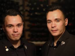 Tvillingane Robert og Reidar jobbar i Noregs vin-Mekka