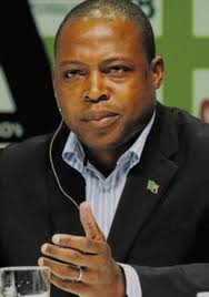 Who is the Coach whose teams played the best passing football in Zambian  football history? 1. George Mungwa 2. Fordson Kabole 3. George Lwandamina  4. Other