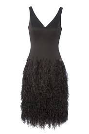 14 de mayo de 1950) es un empresario español, cuya compañía lleva su mismo nombre. Adolfo Dominguez Vestidos De Cocktail Moda En Calle