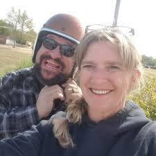 Is there a bowling alley in Grove, Oklahoma and are there any bowling  leagues to join?