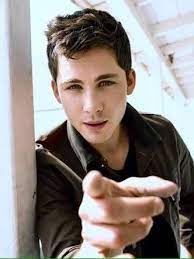 loganlerman busqueda de twitter logan lerman logan best young actors