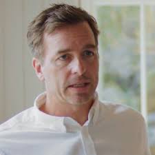 Julia Dufvenius om krisen i relationen med maken Christopher Wollter