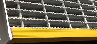 The raw material of expanded metal grating is carbon steel sheet. Stair Treads Accurate Screen Grating