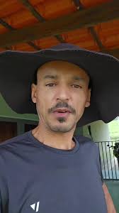 Aproveitando as últimas chuvas do ano e sua beleza