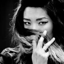 PORTRAITS & HEADSHOTS |