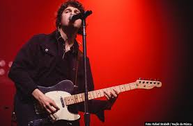 2:14 preview sofa song (instrumental) 3. The Kooks Divulga Versao Alternativa Da Musica Sofa Song