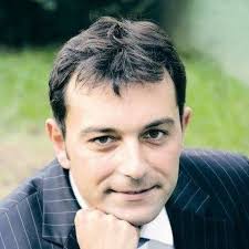 Özel hayatı ne kadar çalkantılı olursa olsun, mesleğinde en parlak günleri yaşıyordu yalçın dümer. Http Muziklihaber Blogspot Com 2018 05 Unlu Isimlerin Eski Asklar Html