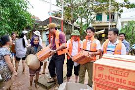 Kết quả hình ảnh cho ủng hộ đồng bào lũ lụt