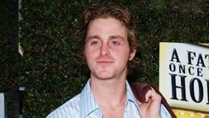 Who is Cameron Douglas dating? Cameron Douglas girlfriend, wife