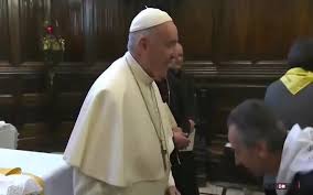 Papež františek zdůrazňuje pokojnou účast na budování společného dobra ze strany všech náboženských složek společnosti. Papez A Jeho Prsten Video Online Videa 3gp Videa Freevideo Youtube Videa Celebrity Serialy Videoklipy
