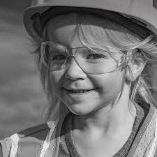 Tricia Evans's Instagram, Twitter & Facebook