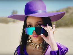 How to use app doja cat wallpaper : Meet Doja Cat Mafia Boss In Her Video For Rules Lab Fm