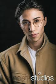 Shawn Seward: Movies, TV, and Bio